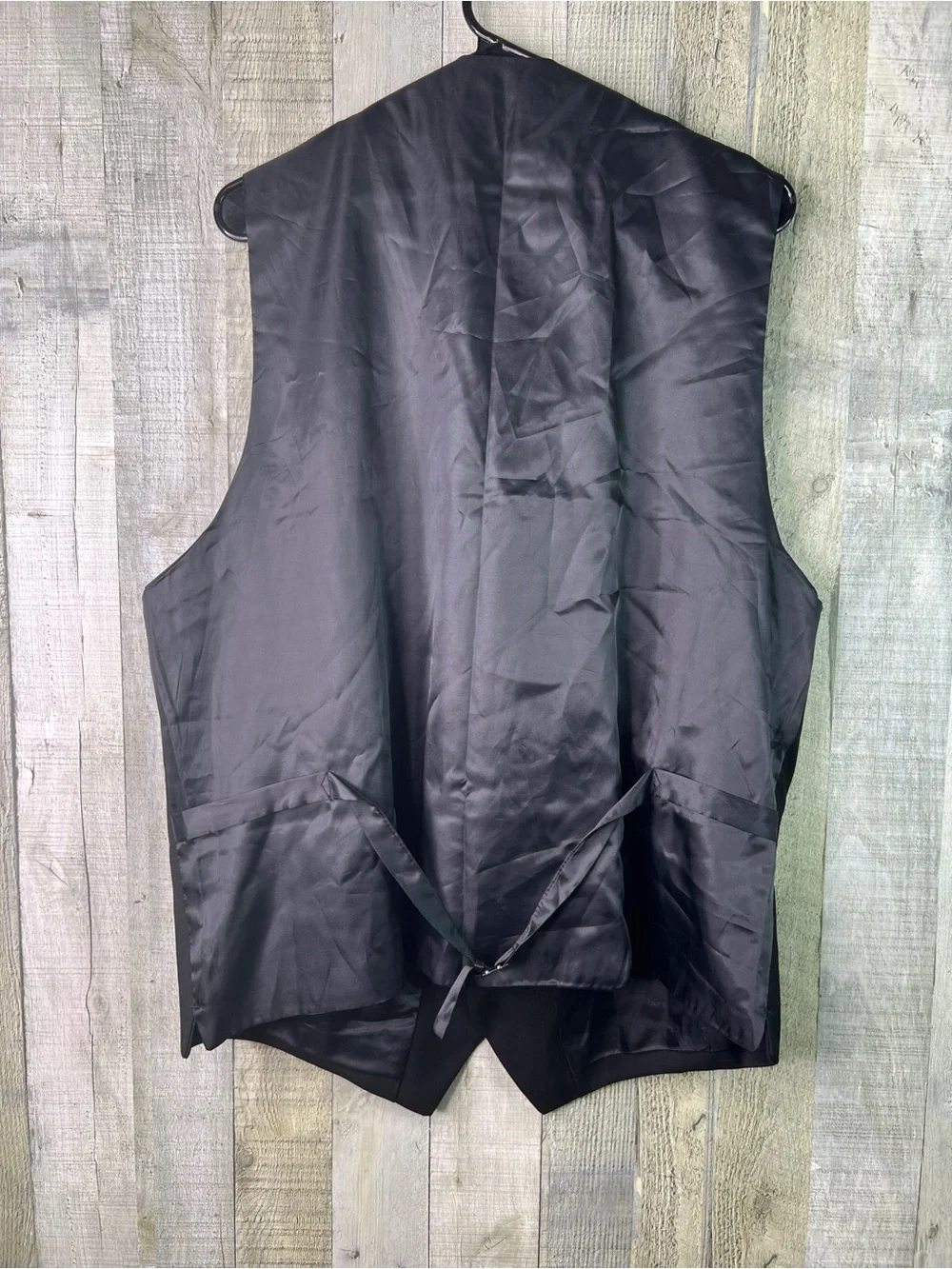 Gioberti XL Black Vest with Front Pocket & Back Cinch To make Loose or Tight